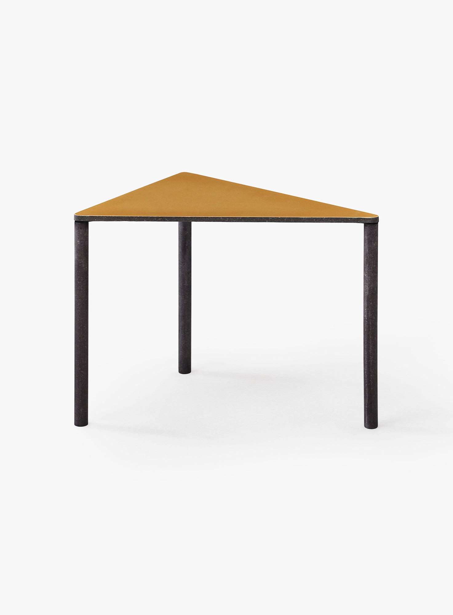 Table Core Spike Short