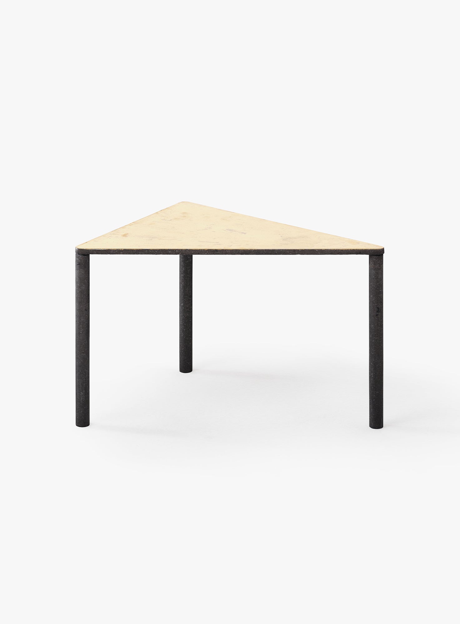 Table Core Spike Short