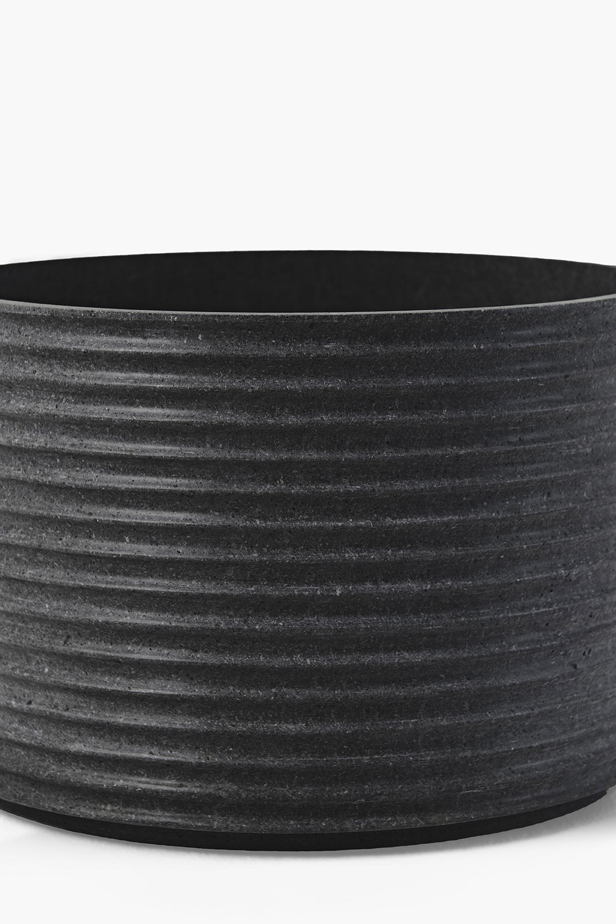 Vase Ring – horizontal reeded finish